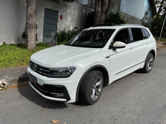 VOLKSWAGEN TIGUAN 2.0 350 TSI GASOLINA ALLSPACE R-LINE 4MOTION DSG VOLKSWAGEN TIGUAN 2.0 350 TSI GASOLINA ALLSPACE R-LINE 4MOTION DSG